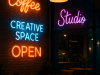 Tại Sao Nên Lựa Chọn Đèn Neon Sign Cho Quán Cafe, Studio Năm 2025?