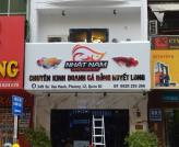 Bảng Hiệu nhôm alu kết hợp inox vàng bóng sang trọng giá rẻ