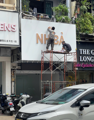 Thi Công shop linh kiện điện thoại quận 5