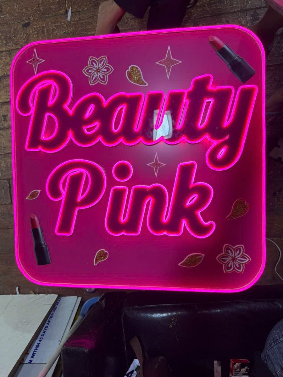 thiết kế bảng hiệu neon sign hcm theo yêu cầu độc đáo